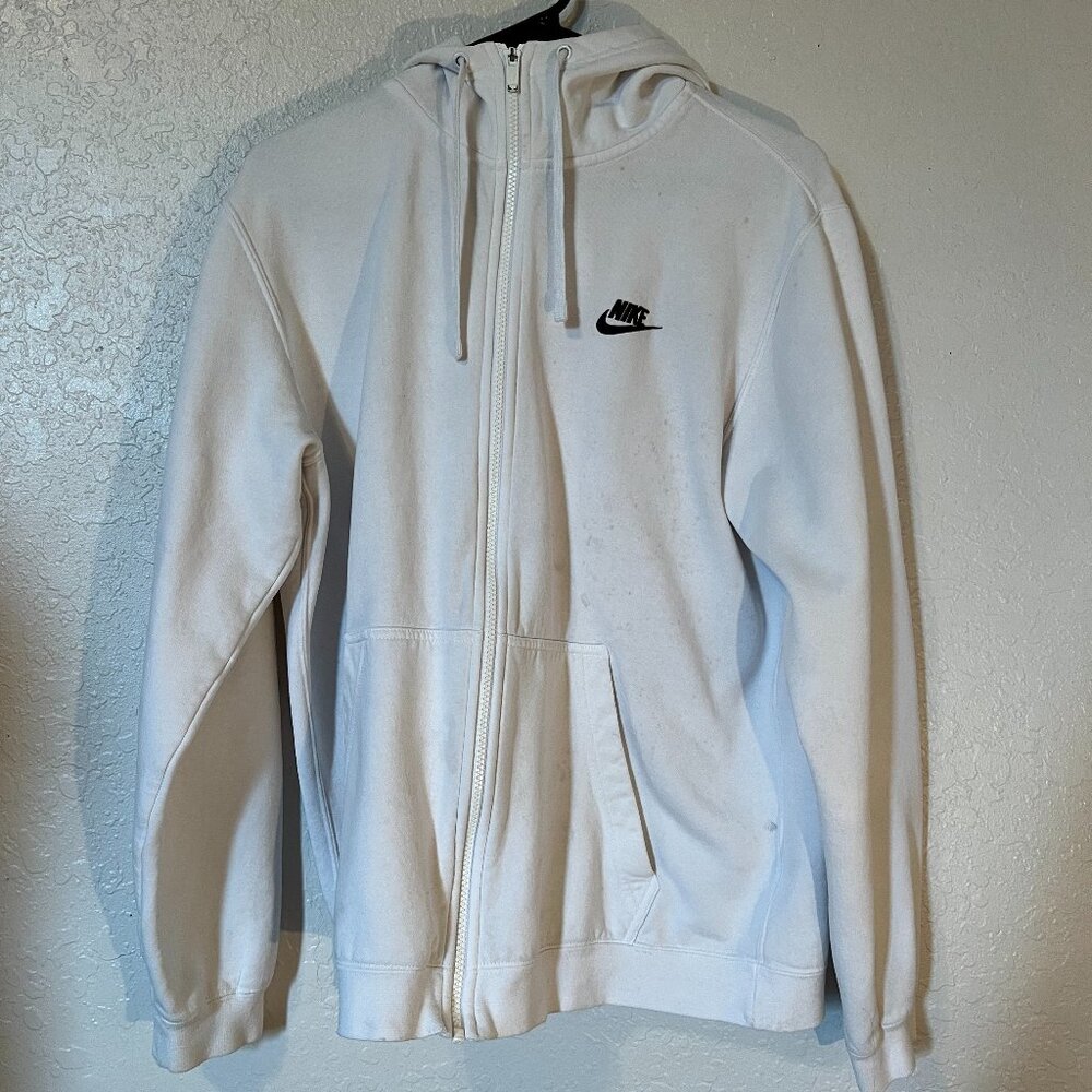 White Nike men's jacket
